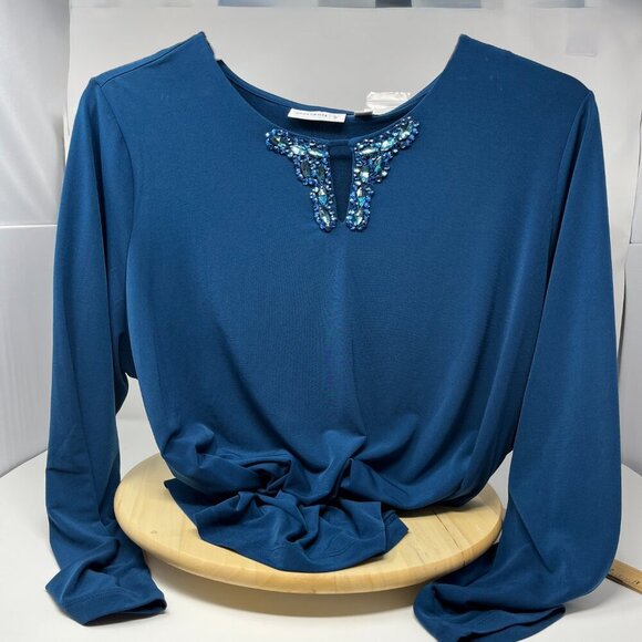 Susan Graver Liquid Knit Top W/Keyhole Embellishments size 1X(18W-20W) - Picture 1 of 7